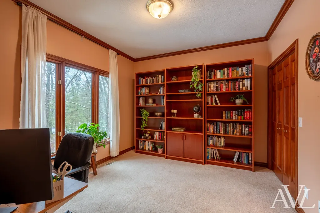 6250 Cannon Highlands Drive NE Cannon Township MI 49306