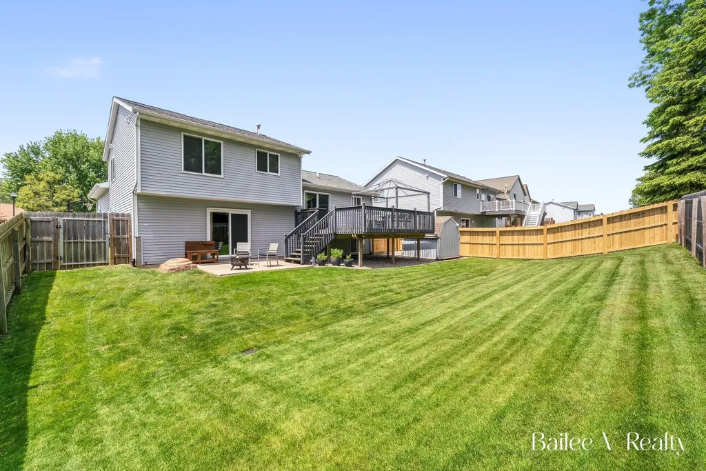 1660 Simmons Avenue NE Grand Rapids City MI 49505