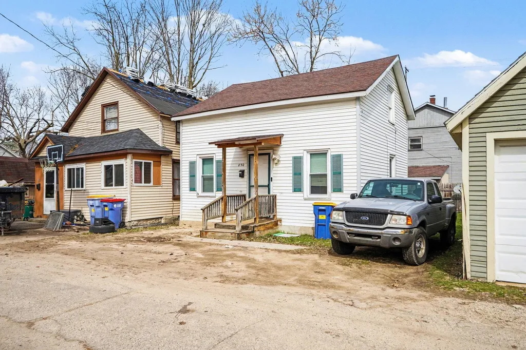 850 3rd Street NW Grand Rapids City MI 49504