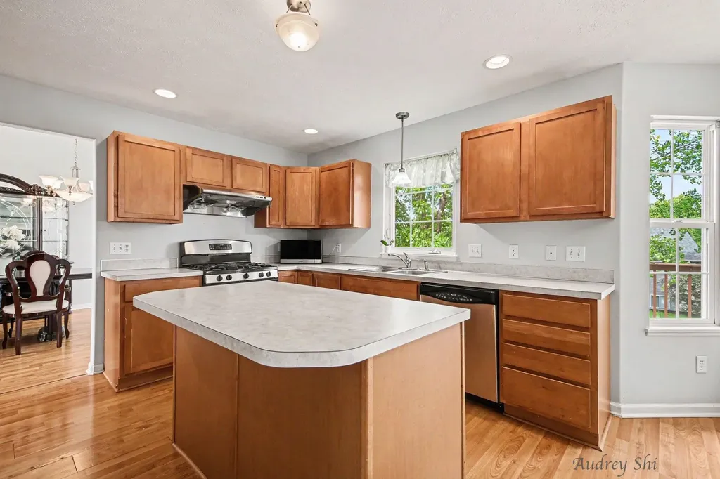 5495 Lilly Court Wyoming City MI 49509