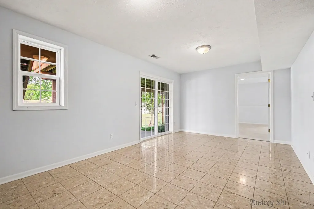 5495 Lilly Court Wyoming City MI 49509