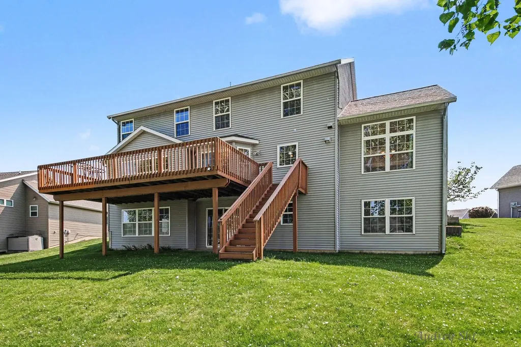 5495 Lilly Court Wyoming City MI 49509
