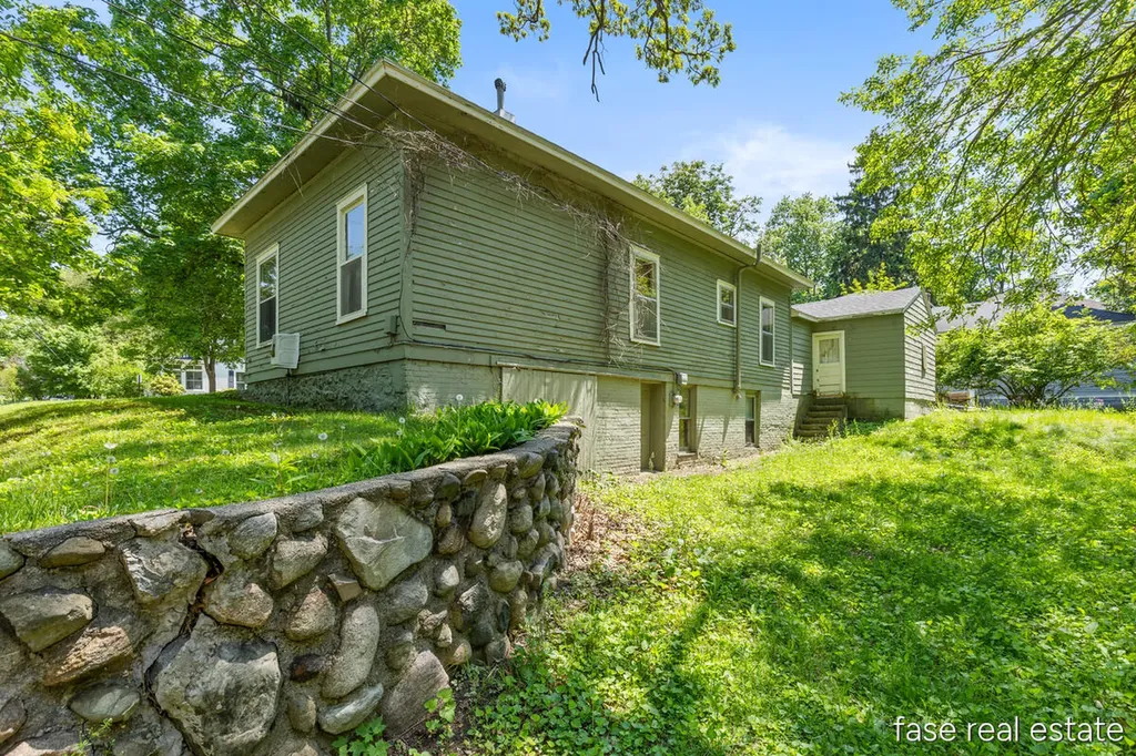601 S Franklin Street Greenville City MI 48838