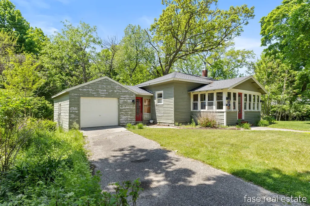 601 S Franklin Street Greenville City MI 48838