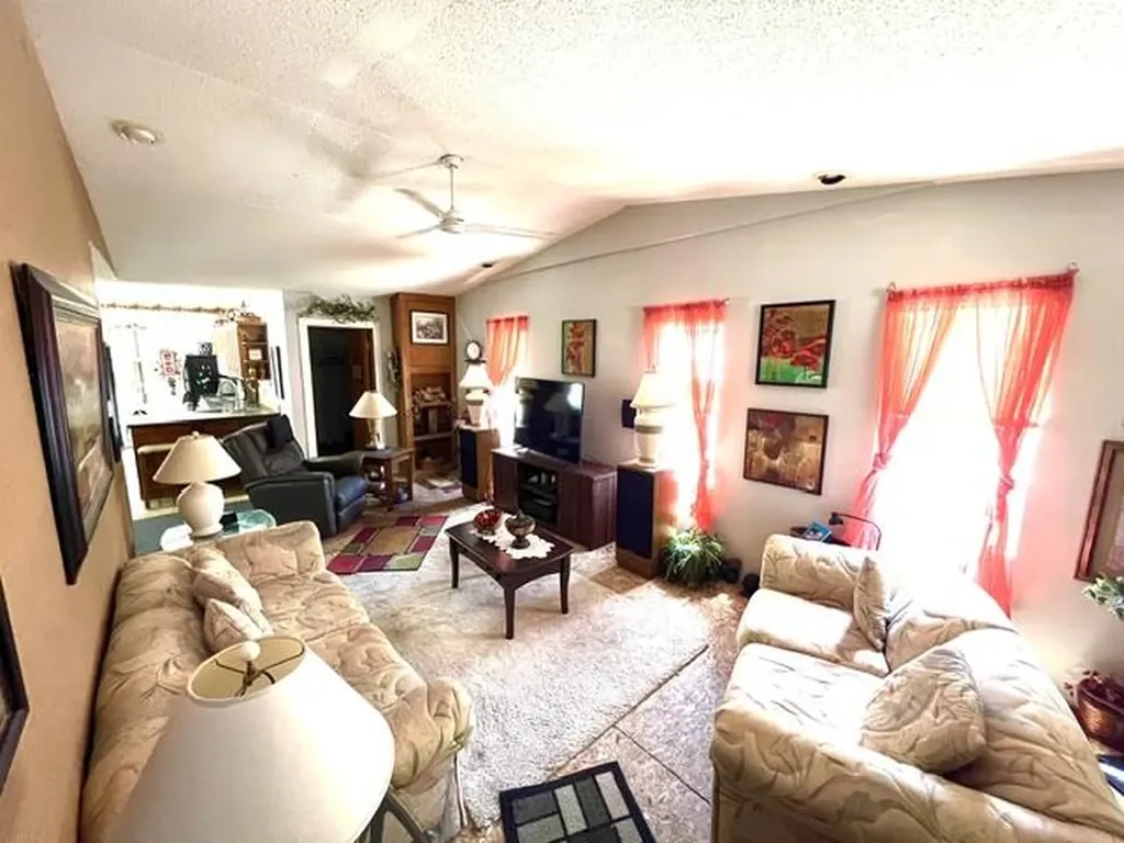 709 Oak Avenue Muskegon City MI 49442