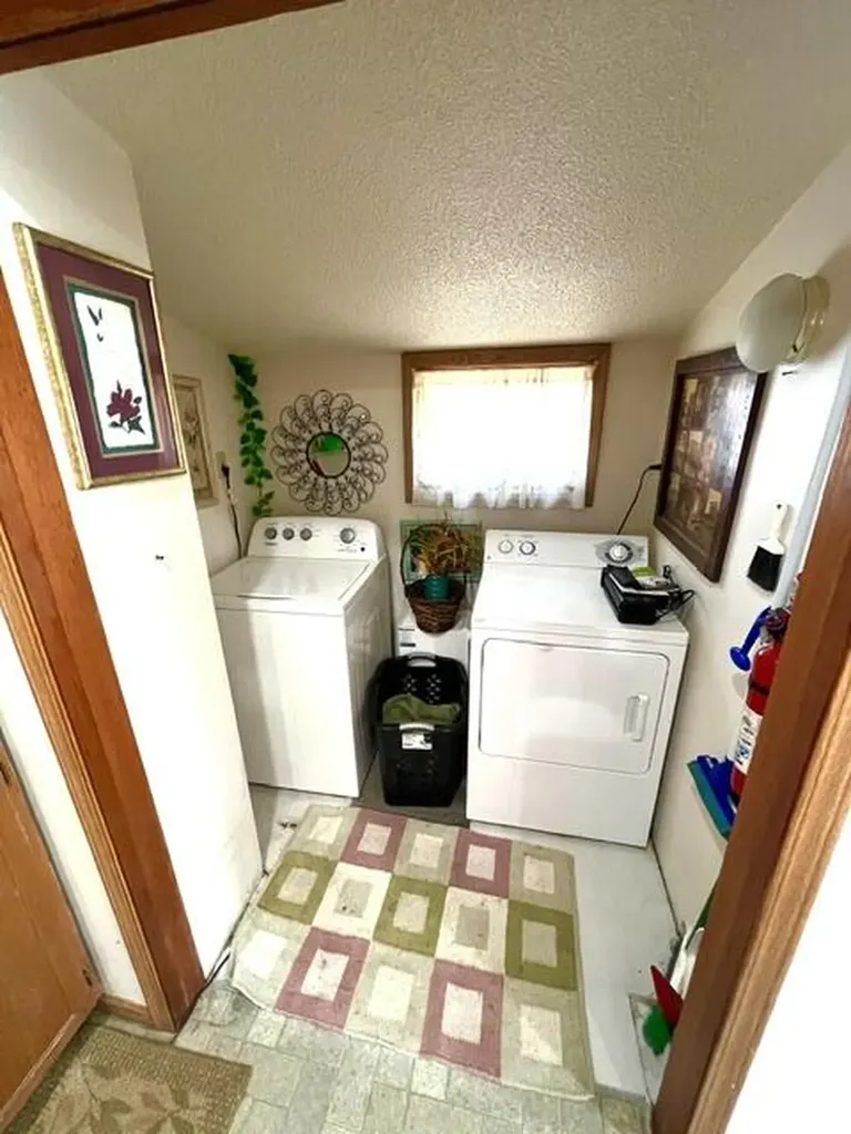 709 Oak Avenue Muskegon City MI 49442