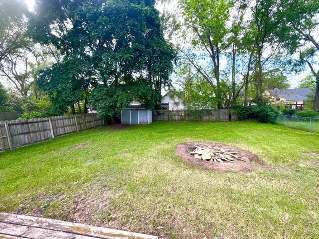 709 Oak Avenue Muskegon City MI 49442