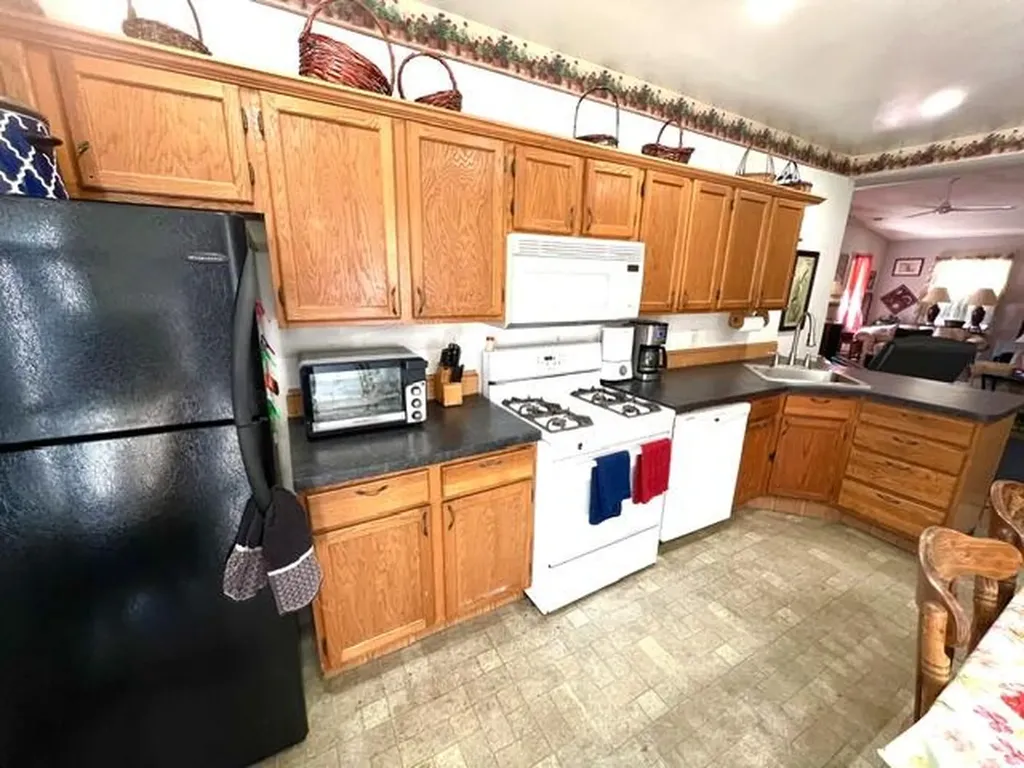 709 Oak Avenue Muskegon City MI 49442