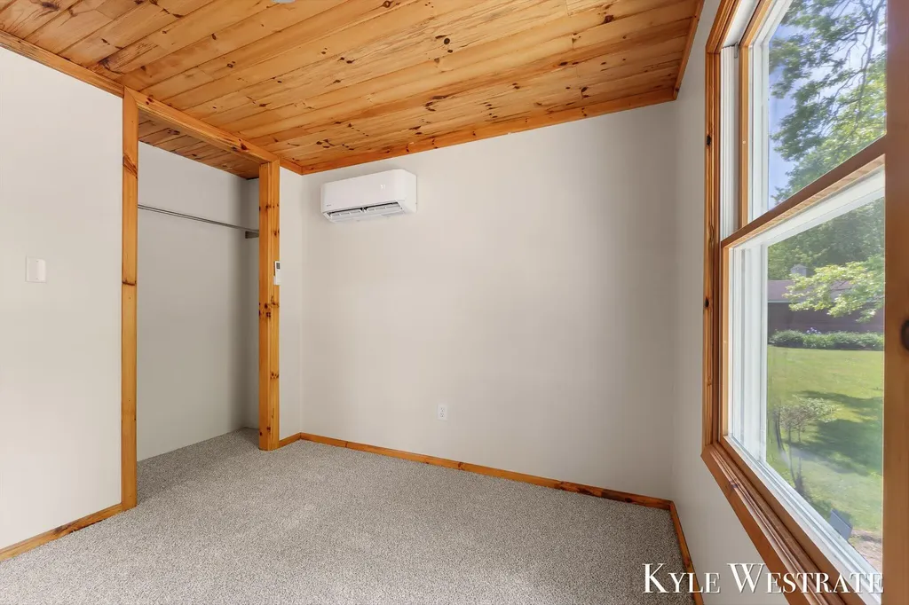 79 Sundago Park Street Hastings Charter Township MI 49058