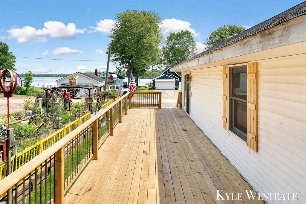 79 Sundago Park Street Hastings Charter Township MI 49058