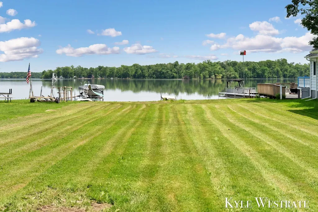 79 Sundago Park Street Hastings Charter Township MI 49058