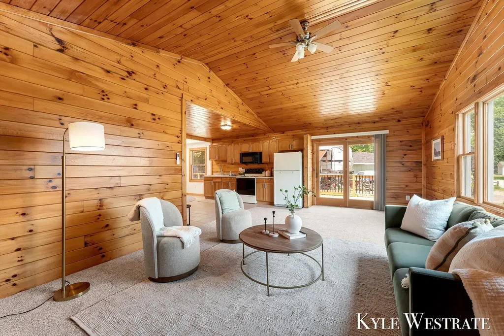 79 Sundago Park Street Hastings Charter Township MI 49058