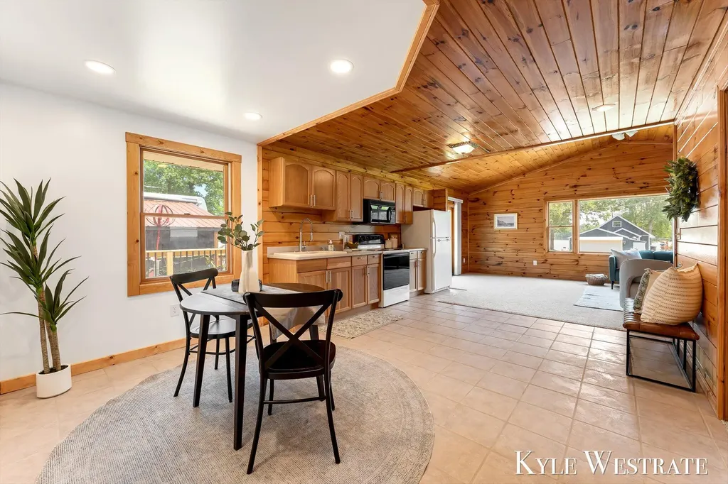 79 Sundago Park Street Hastings Charter Township MI 49058