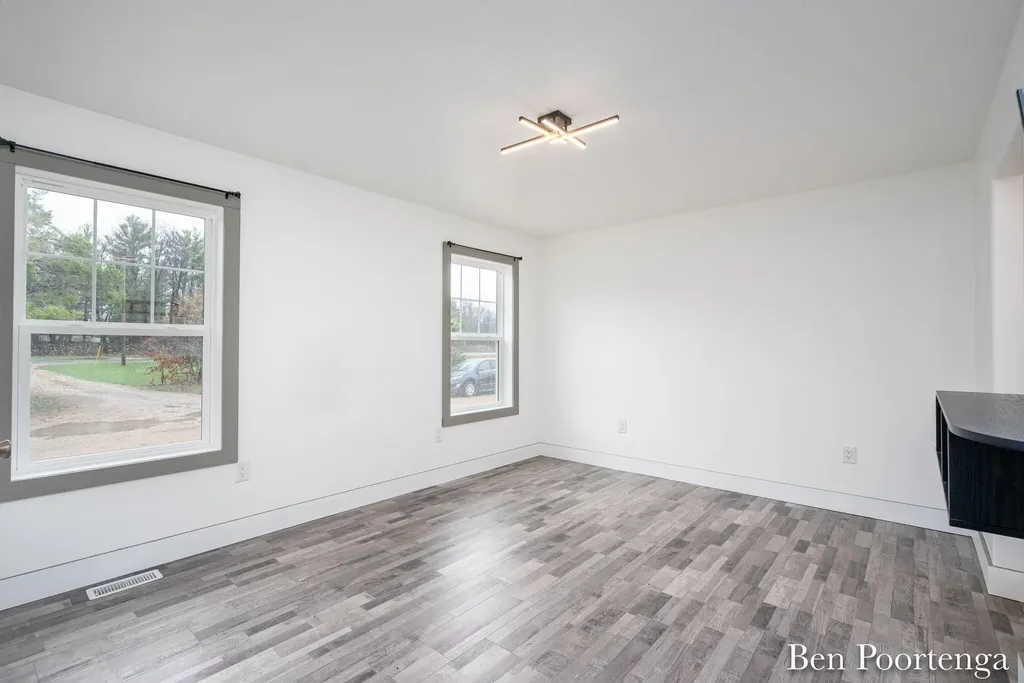 18351 W Hc-edmore Road Reynolds Township MI 49329