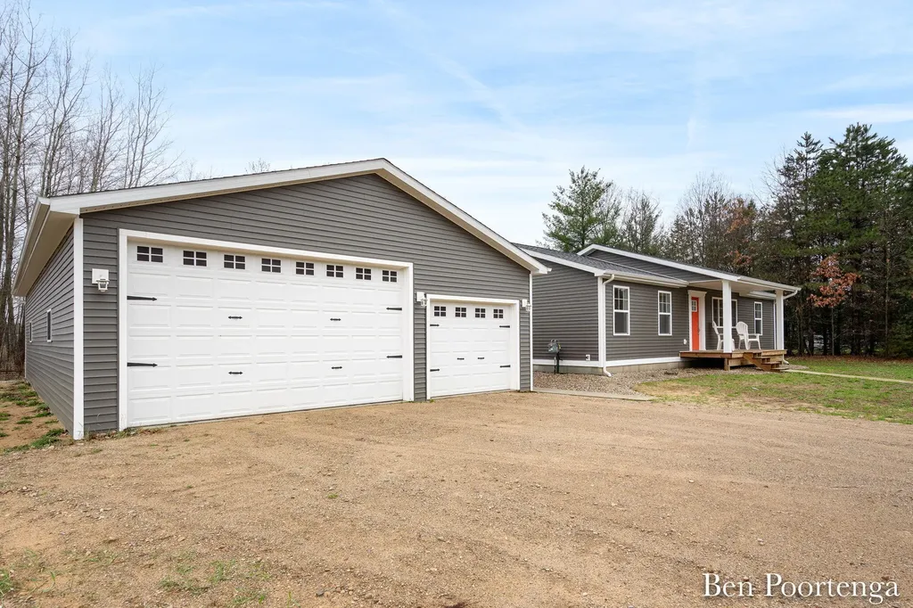 18351 W Hc-edmore Road Reynolds Township MI 49329