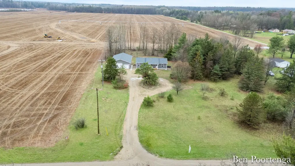 18351 W Hc-edmore Road Reynolds Township MI 49329
