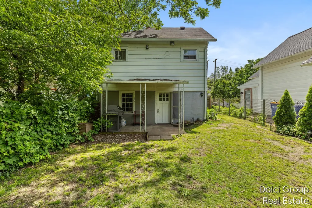 443 Cedar Street NE Grand Rapids City MI 49503