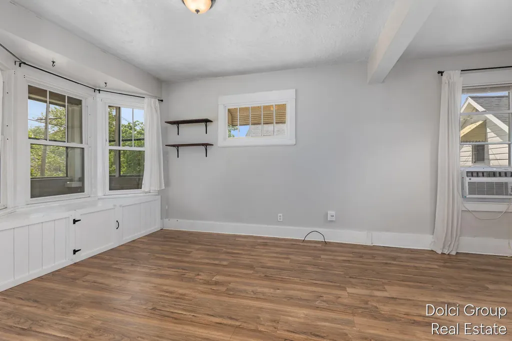 443 Cedar Street NE Grand Rapids City MI 49503