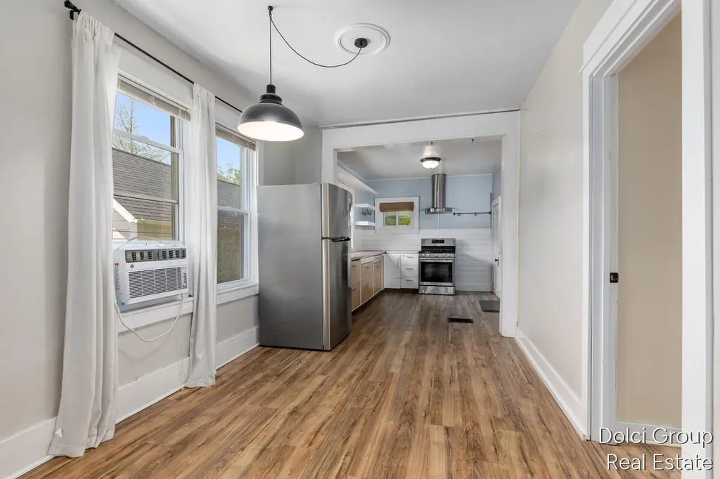 443 Cedar Street NE Grand Rapids City MI 49503
