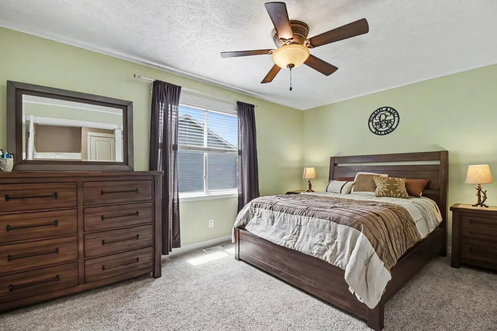 2561 Orchard View Drive NE Grand Rapids City MI 49505