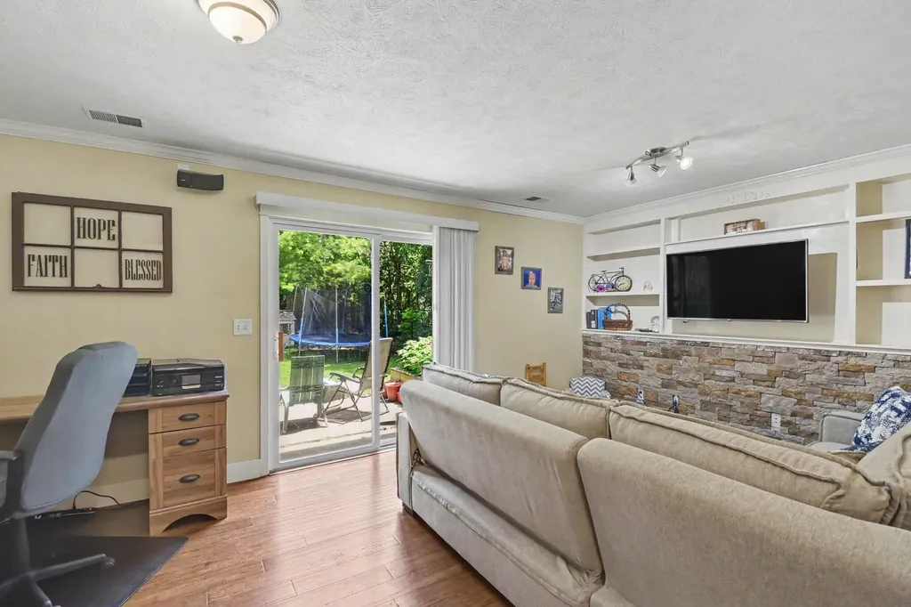 2561 Orchard View Drive NE Grand Rapids City MI 49505