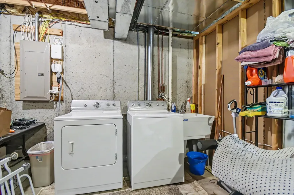 2561 Orchard View Drive NE Grand Rapids City MI 49505
