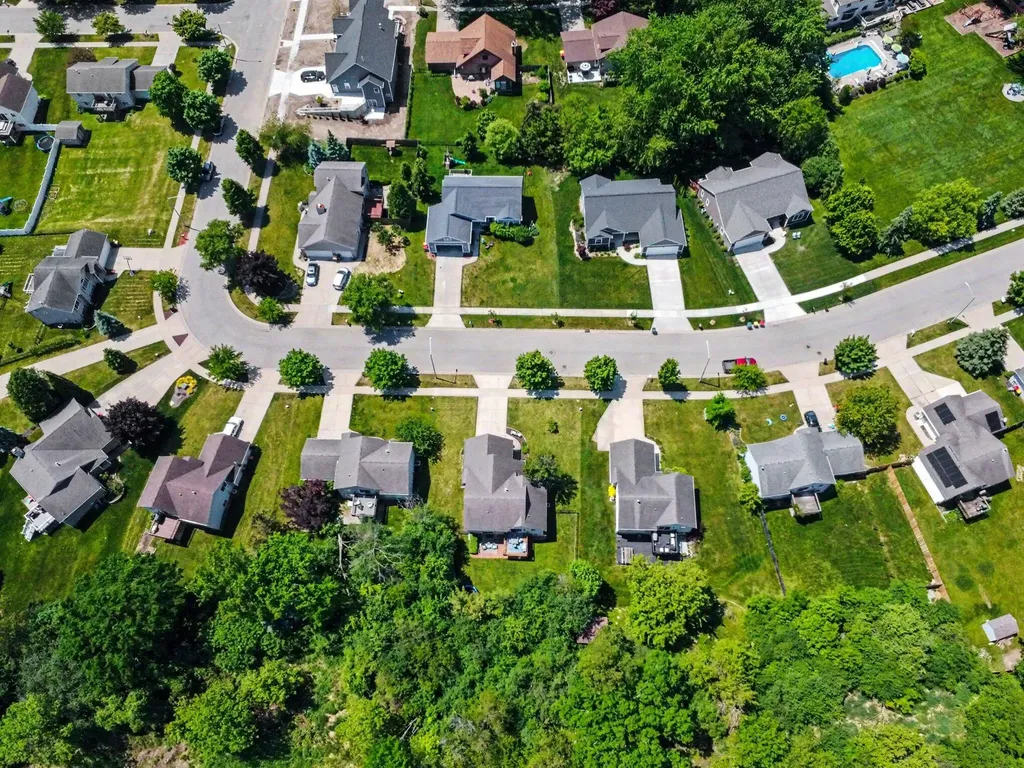 2561 Orchard View Drive NE Grand Rapids City MI 49505