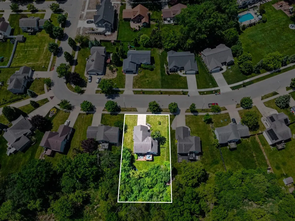 2561 Orchard View Drive NE Grand Rapids City MI 49505