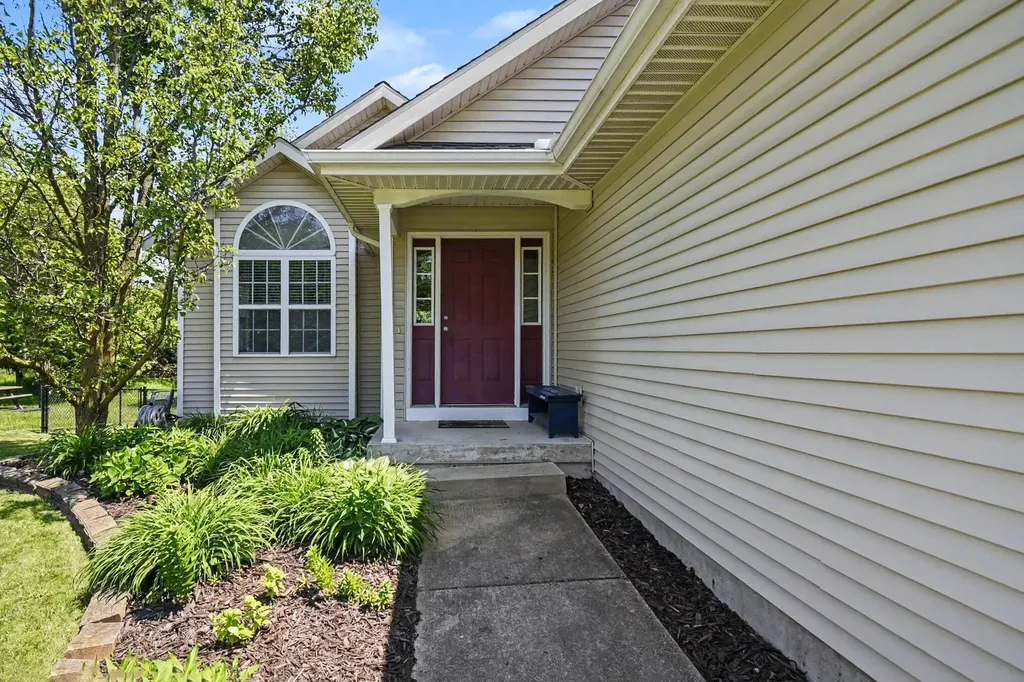 2561 Orchard View Drive NE Grand Rapids City MI 49505