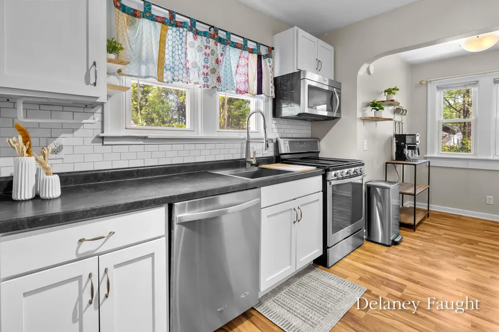 1365 Johnston Street SE Grand Rapids City MI 49507