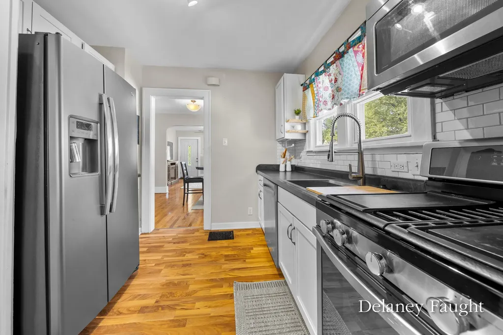 1365 Johnston Street SE Grand Rapids City MI 49507