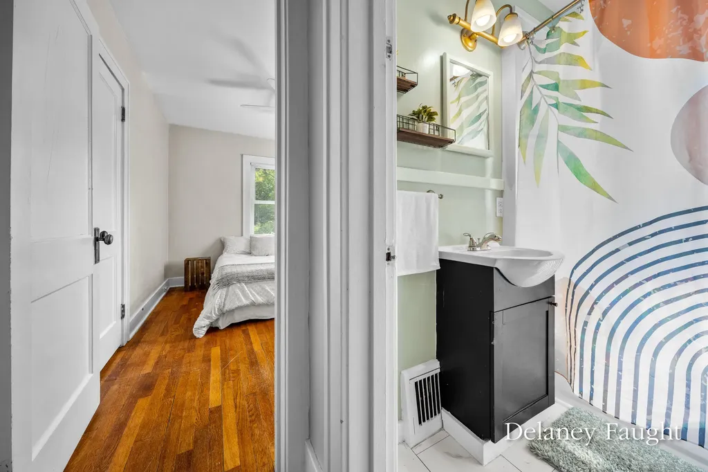 1365 Johnston Street SE Grand Rapids City MI 49507
