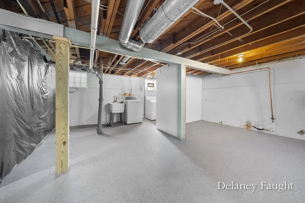 1365 Johnston Street SE Grand Rapids City MI 49507