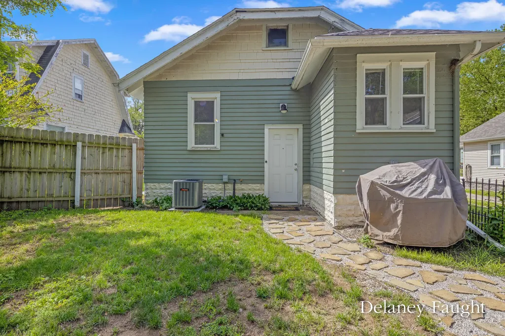 1365 Johnston Street SE Grand Rapids City MI 49507