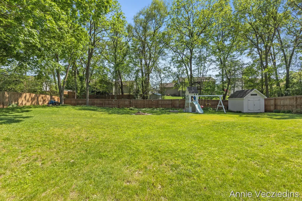 4696 Shank Street NE Plainfield Charter Township MI 49341