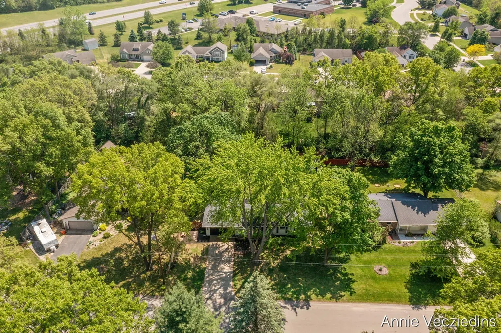 4696 Shank Street NE Plainfield Charter Township MI 49341