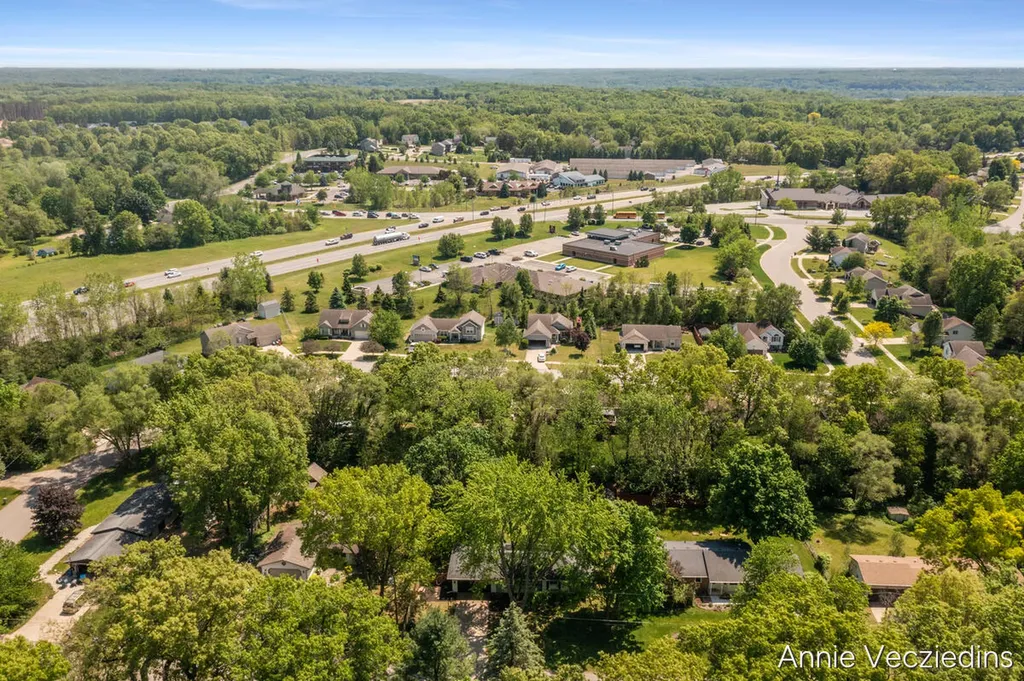 4696 Shank Street NE Plainfield Charter Township MI 49341