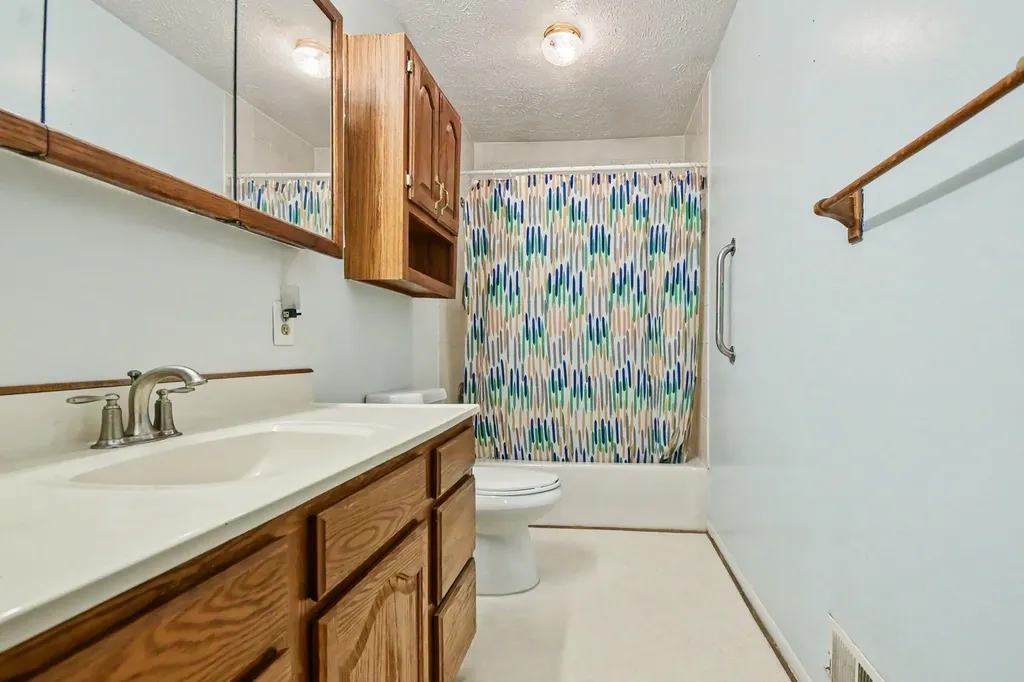 306 Silverhill Drive Roscommon Township MI 48629