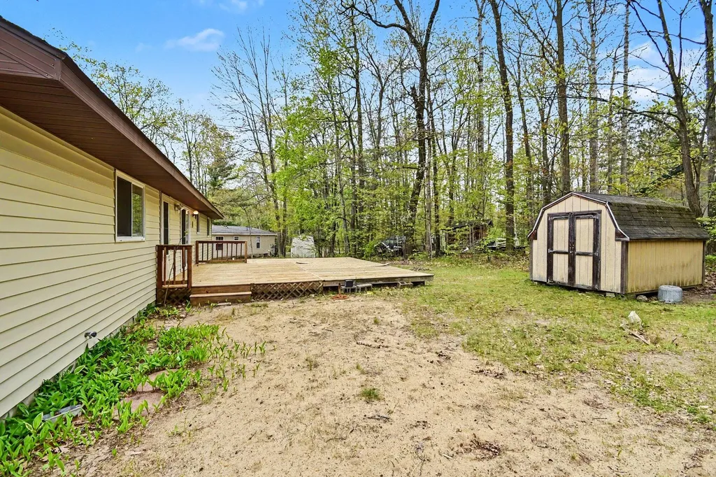306 Silverhill Drive Roscommon Township MI 48629