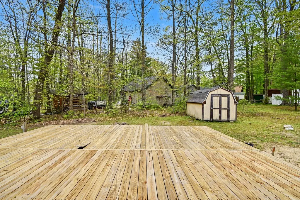 306 Silverhill Drive Roscommon Township MI 48629