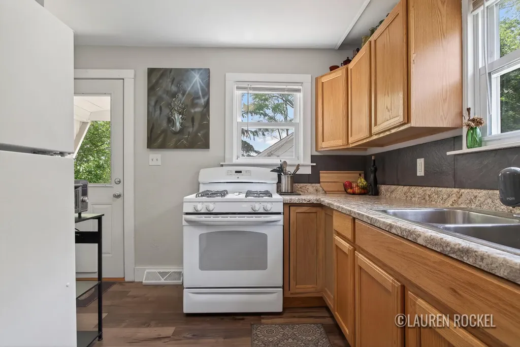 136 Meerse Street SE Grand Rapids City MI 49507