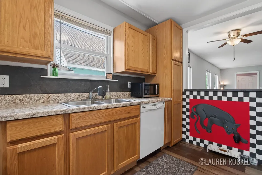 136 Meerse Street SE Grand Rapids City MI 49507