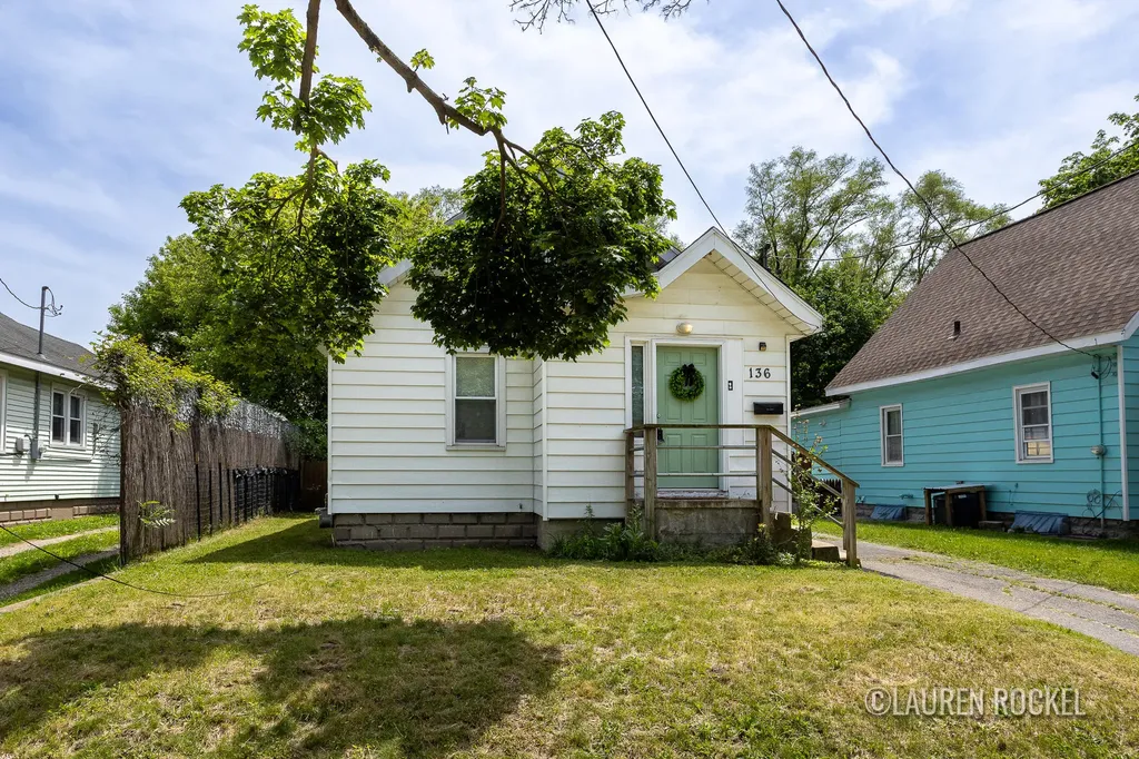 136 Meerse Street SE Grand Rapids City MI 49507