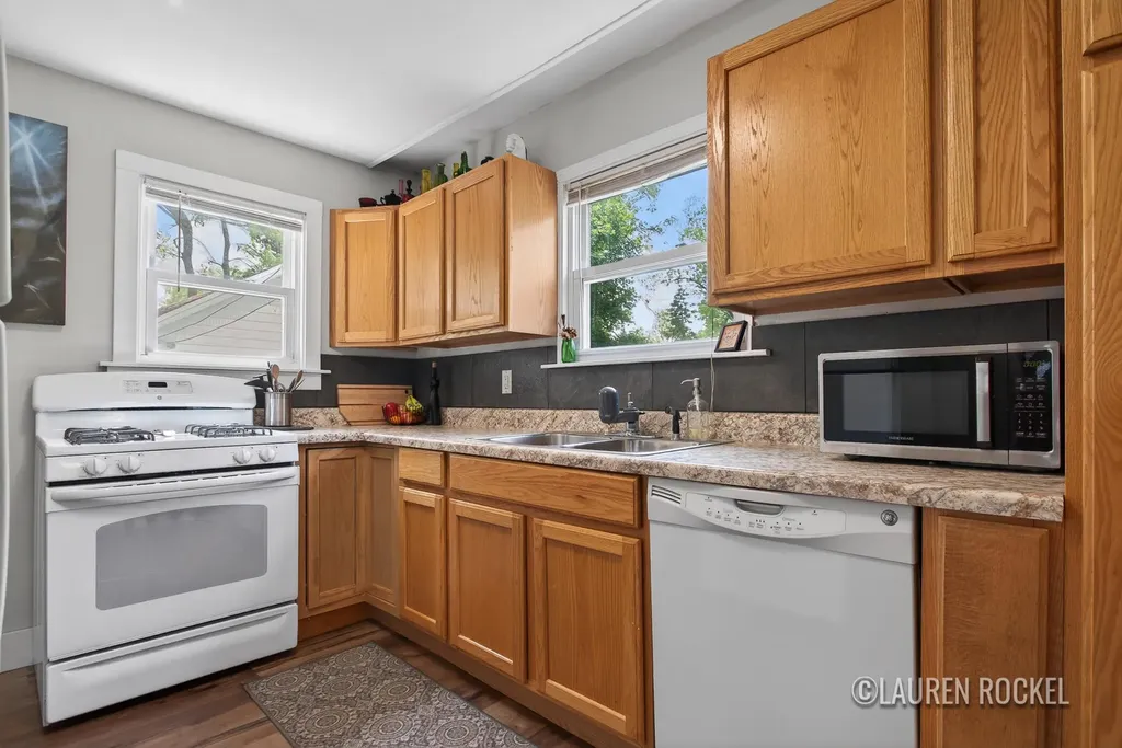 136 Meerse Street SE Grand Rapids City MI 49507