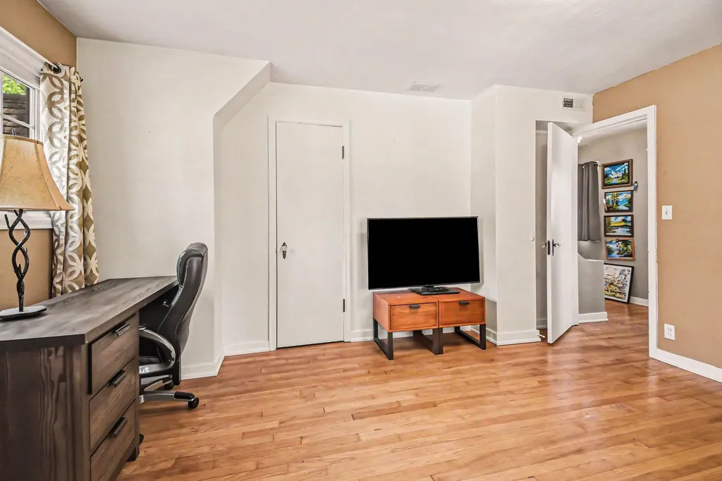 535 Mulford Drive SE Grand Rapids City MI 49507