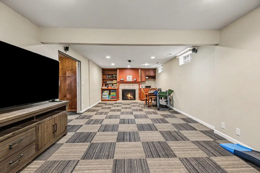 535 Mulford Drive SE Grand Rapids City MI 49507
