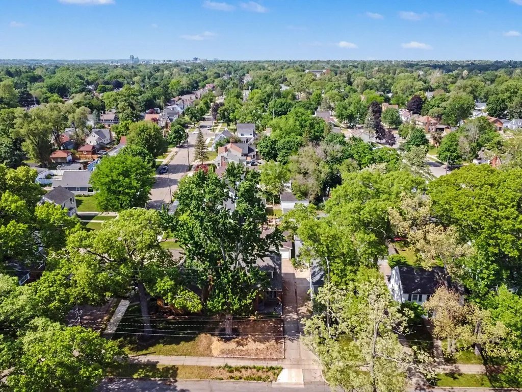 535 Mulford Drive SE Grand Rapids City MI 49507