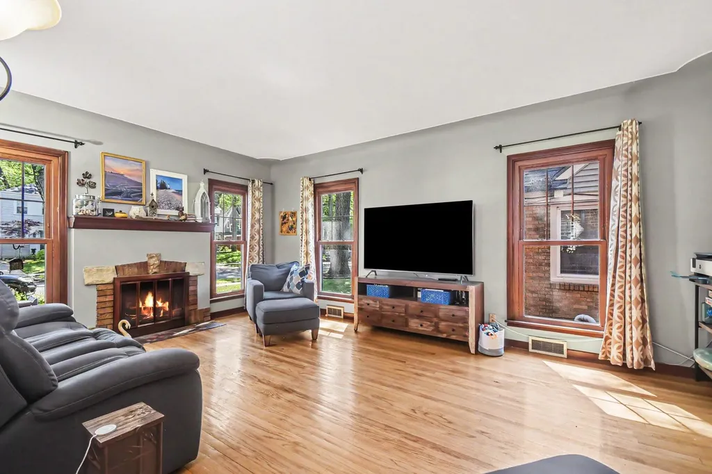 535 Mulford Drive SE Grand Rapids City MI 49507