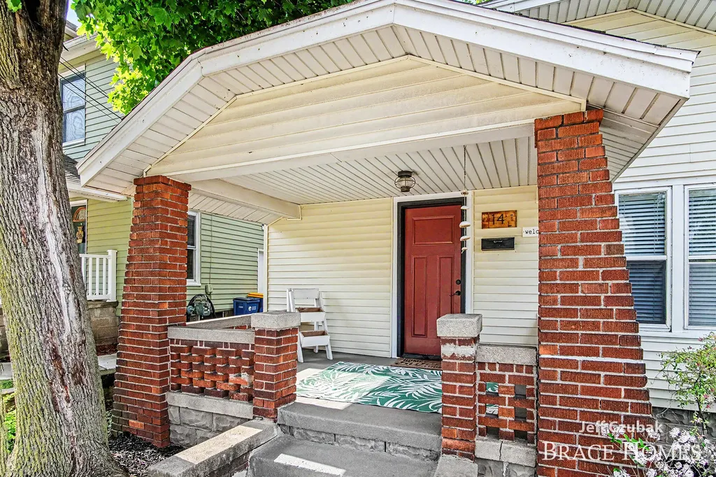 14 Ann Street NW Grand Rapids City MI 49505