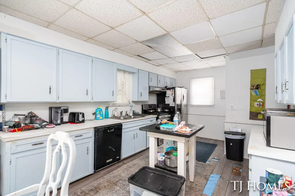 8245 45th Street SE Cascade Charter Township MI 49301